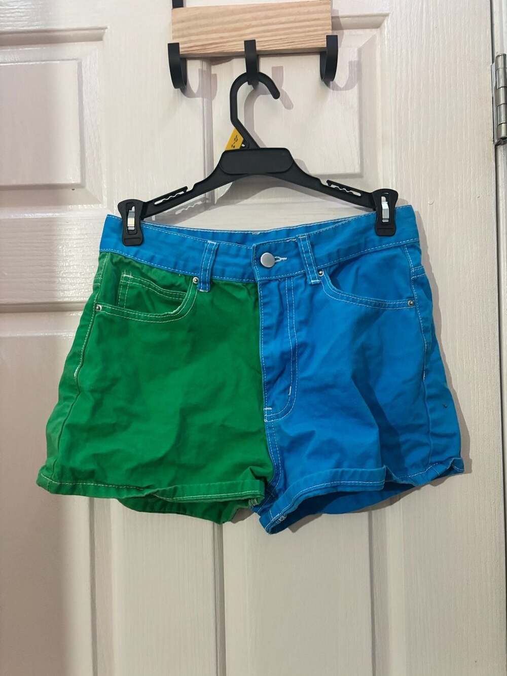 Shein Colorblock Shorts Size S Blue Green Heart Pockets